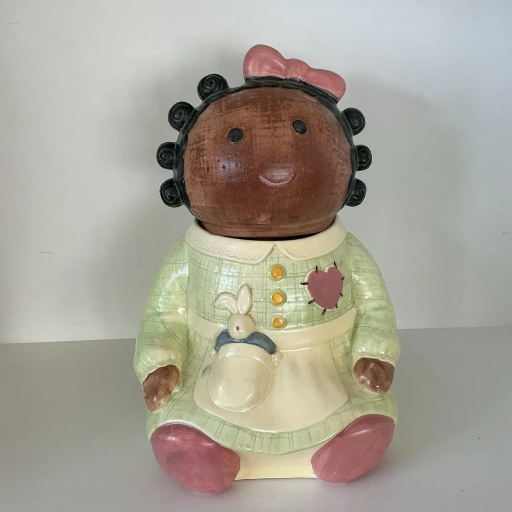 Vintage Treasure Craft 